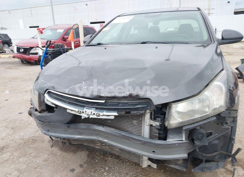 Photo 6 of 2016 Chevrolet Cruze LIMITED 1LT AUTO (VIN 1G1PE5SB6G7185273)