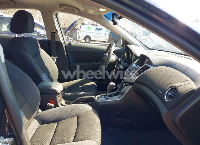 Photo 5 of 2016 Chevrolet Cruze LIMITED 1LT AUTO (VIN 1G1PE5SB6G7190456)