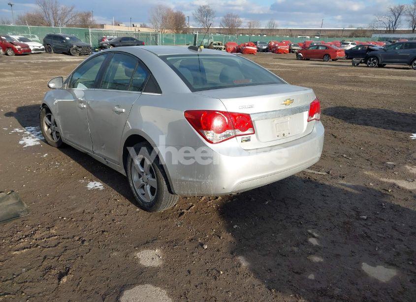 Photo 3 of 2016 Chevrolet Cruze LIMITED 1LT AUTO (VIN 1G1PE5SB6G7191302)
