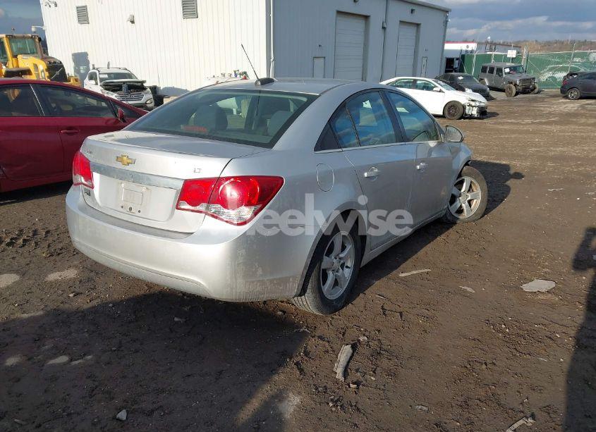 Photo 4 of 2016 Chevrolet Cruze LIMITED 1LT AUTO (VIN 1G1PE5SB6G7191302)