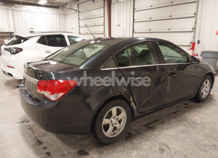 Photo 4 of 2016 Chevrolet Cruze LIMITED 1LT AUTO (VIN 1G1PE5SB6G7201925)