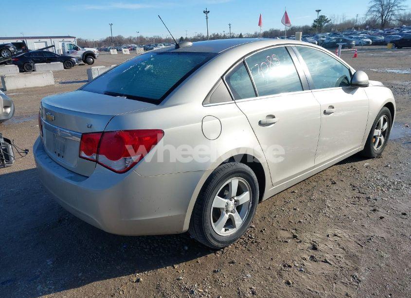 Photo 4 of 2016 Chevrolet Cruze LIMITED 1LT AUTO (VIN 1G1PE5SB6G7212312)
