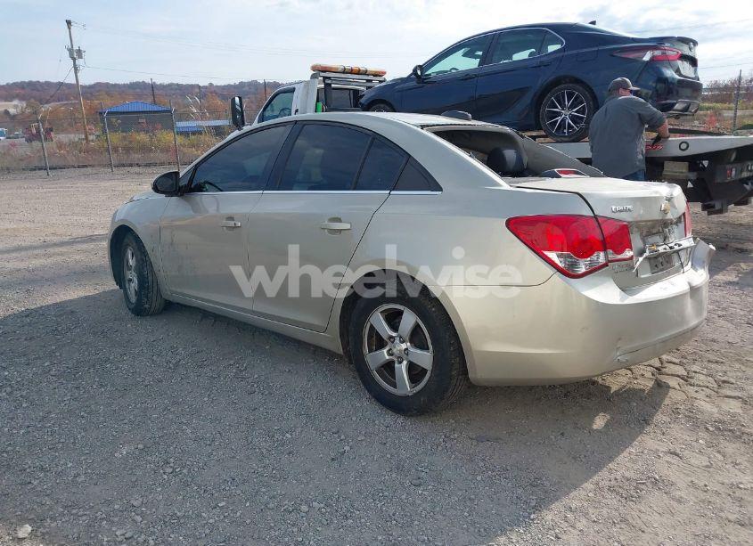Photo 3 of 2016 Chevrolet Cruze LIMITED 1LT AUTO (VIN 1G1PE5SB6G7216263)
