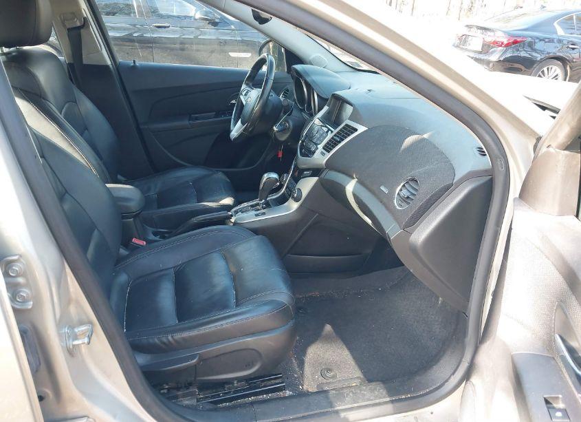 Photo 5 of 2013 Chevrolet Cruze 2LT AUTO (VIN 1G1PE5SB7D7103465)