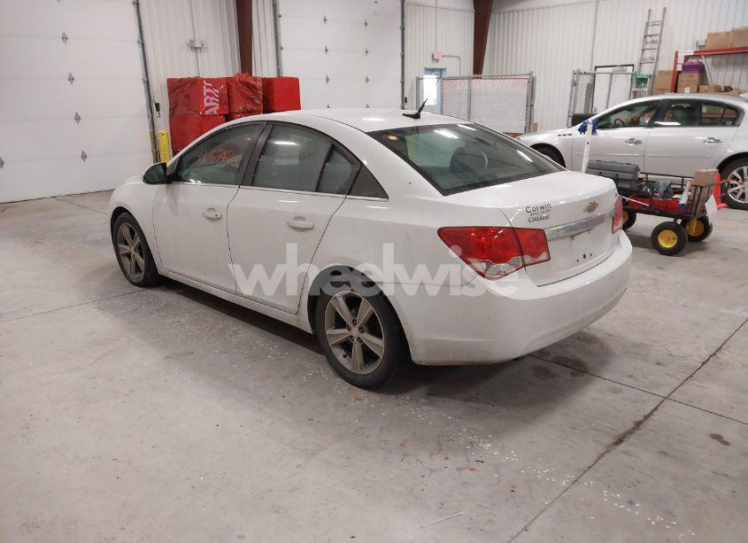 Photo 3 of 2013 Chevrolet Cruze 2LT AUTO (VIN 1G1PE5SB7D7129385)