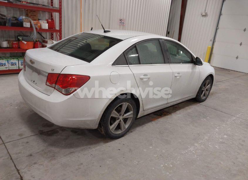 Photo 4 of 2013 Chevrolet Cruze 2LT AUTO (VIN 1G1PE5SB7D7129385)