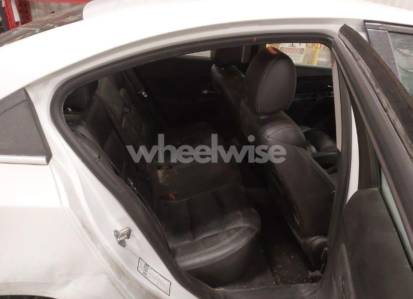 Photo 8 of 2013 Chevrolet Cruze 2LT AUTO (VIN 1G1PE5SB7D7129385)