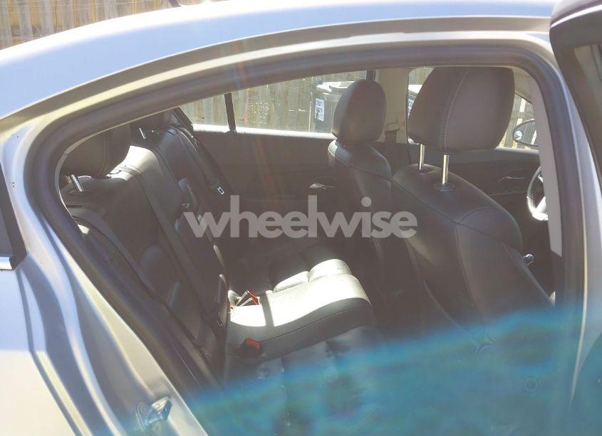 Photo 8 of 2013 Chevrolet Cruze 2LT AUTO (VIN 1G1PE5SB7D7144856)