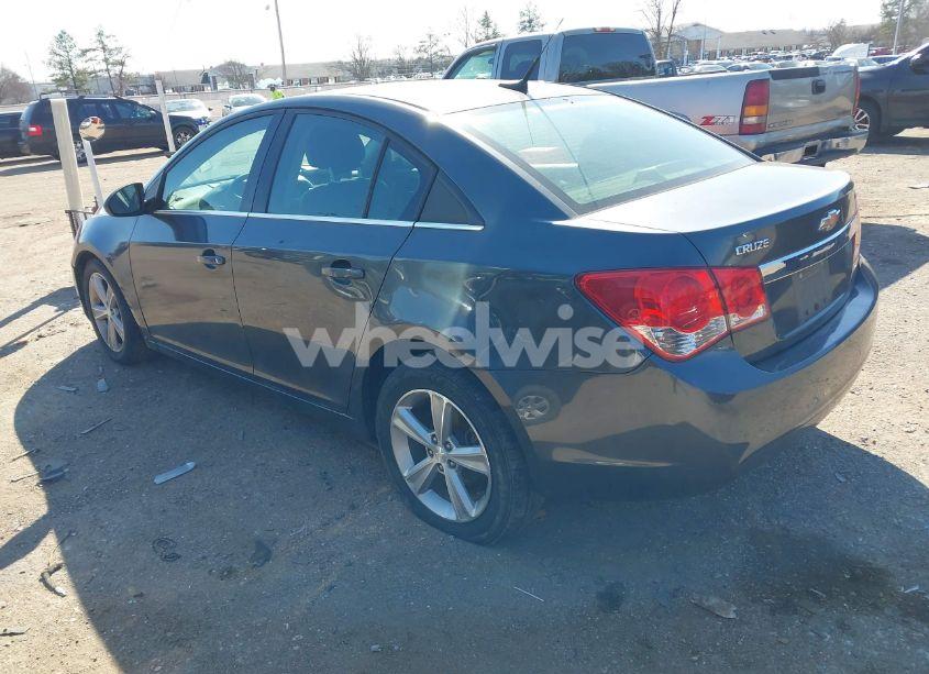 Photo 3 of 2013 Chevrolet Cruze 2LT AUTO (VIN 1G1PE5SB7D7183723)