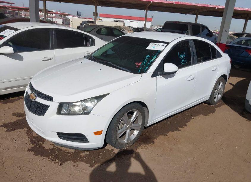 Photo 2 of 2013 Chevrolet Cruze 2LT AUTO (VIN 1G1PE5SB7D7328498)