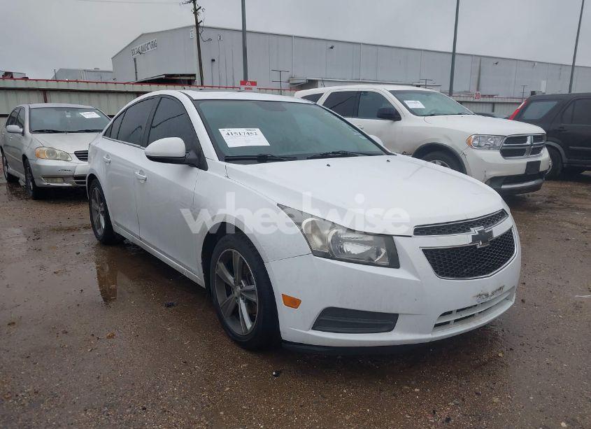 2014 Chevrolet Cruze 2LT AUTO (VIN 1G1PE5SB7E7123684) main photo
