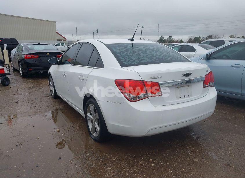 Photo 3 of 2014 Chevrolet Cruze 2LT AUTO (VIN 1G1PE5SB7E7123684)