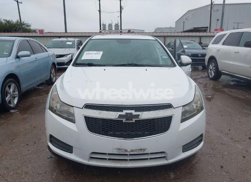 Photo 6 of 2014 Chevrolet Cruze 2LT AUTO (VIN 1G1PE5SB7E7123684)