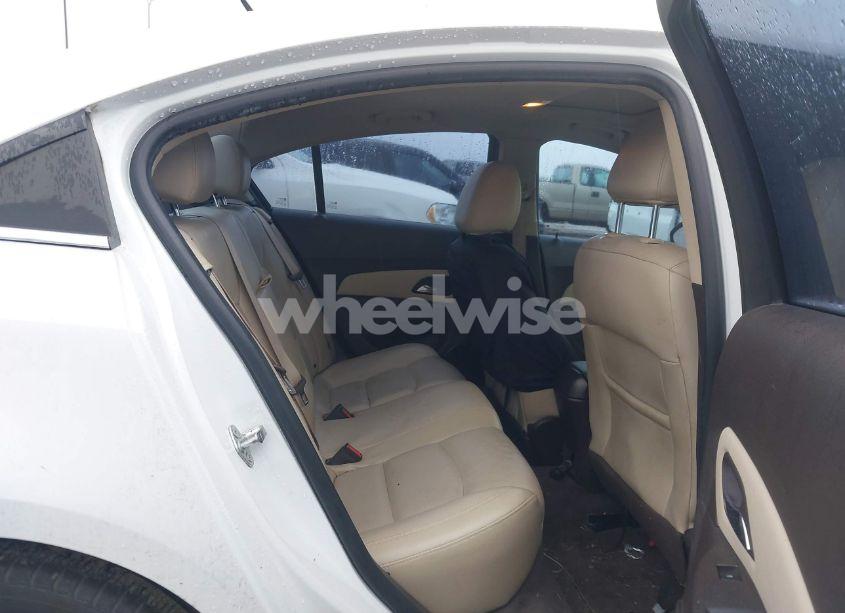 Photo 8 of 2014 Chevrolet Cruze 2LT AUTO (VIN 1G1PE5SB7E7123684)