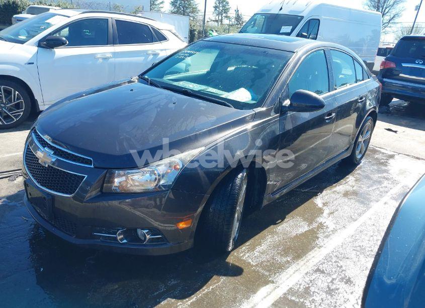 Photo 2 of 2014 Chevrolet Cruze 2LT AUTO (VIN 1G1PE5SB7E7200554)