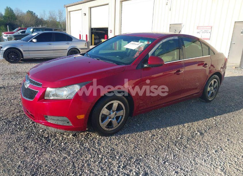 Photo 2 of 2014 Chevrolet Cruze 2LT AUTO (VIN 1G1PE5SB7E7357243)