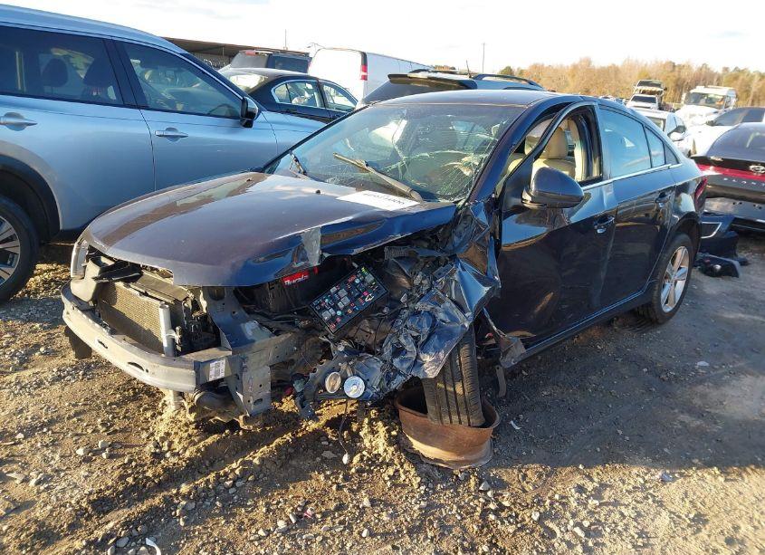 Photo 2 of 2014 Chevrolet Cruze 2LT AUTO (VIN 1G1PE5SB7E7477320)