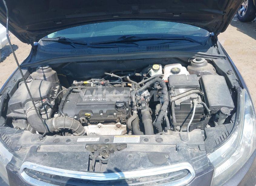 Photo 10 of 2015 Chevrolet Cruze 2LT AUTO (VIN 1G1PE5SB7F7177178)