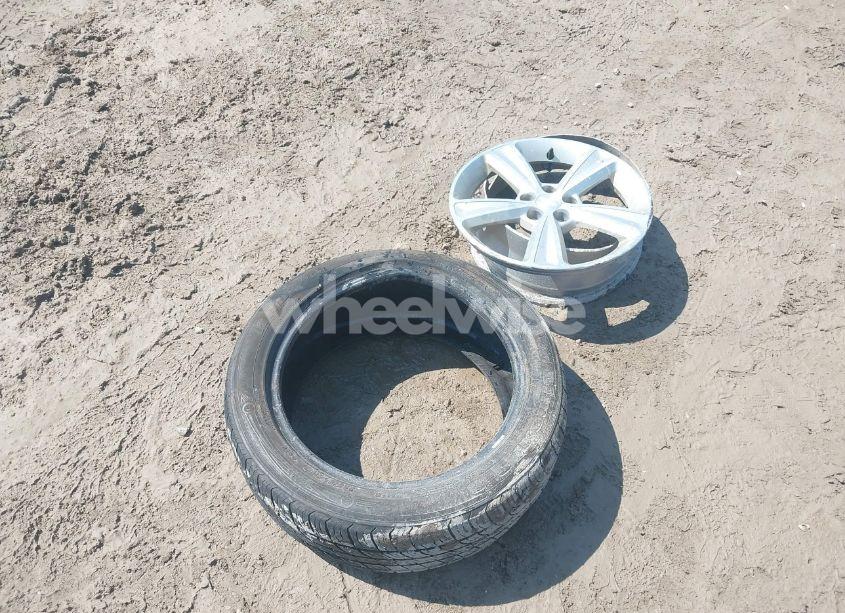 Photo 12 of 2015 Chevrolet Cruze 2LT AUTO (VIN 1G1PE5SB7F7177178)