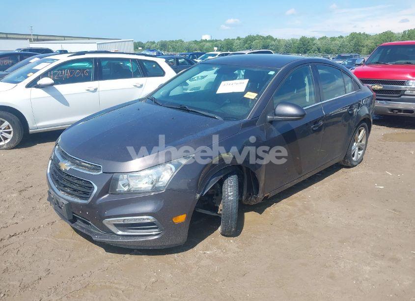 Photo 2 of 2015 Chevrolet Cruze 2LT AUTO (VIN 1G1PE5SB7F7177178)