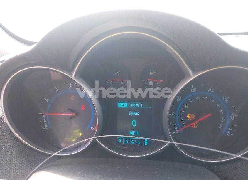 Photo 7 of 2015 Chevrolet Cruze 2LT AUTO (VIN 1G1PE5SB7F7177178)