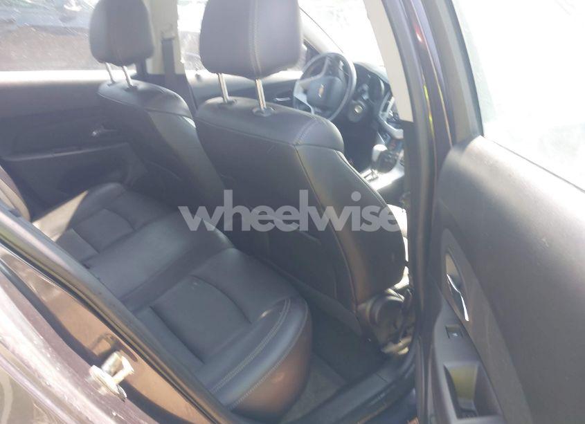 Photo 8 of 2015 Chevrolet Cruze 2LT AUTO (VIN 1G1PE5SB7F7177178)