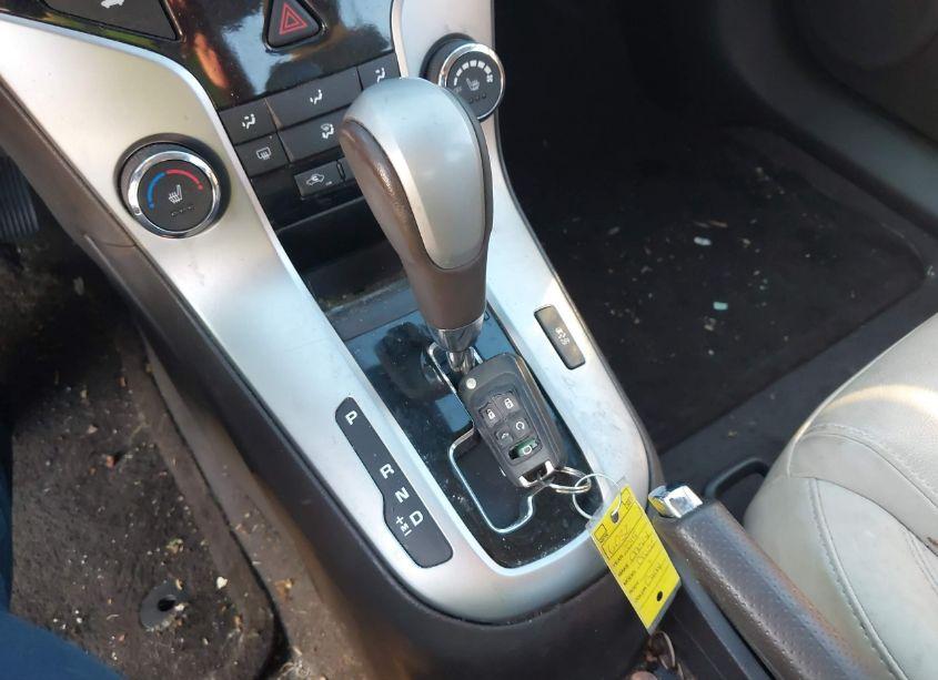 Photo 11 of 2015 Chevrolet Cruze 2LT AUTO (VIN 1G1PE5SB7F7183966)