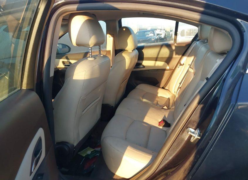 Photo 8 of 2015 Chevrolet Cruze 2LT AUTO (VIN 1G1PE5SB7F7183966)