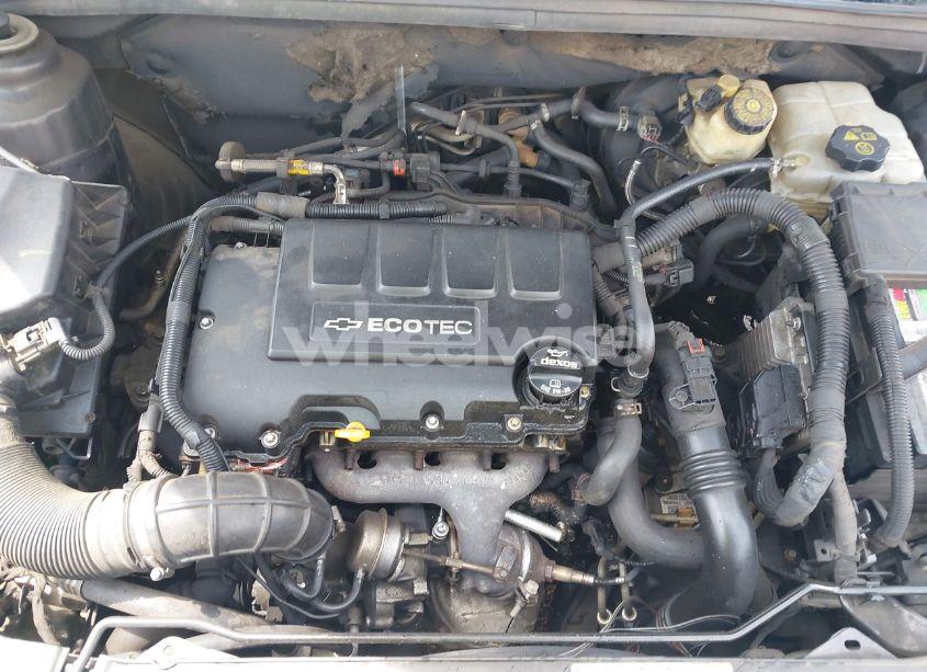 Photo 10 of 2015 Chevrolet Cruze 2LT AUTO (VIN 1G1PE5SB7F7186267)