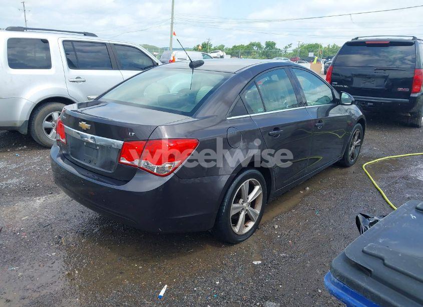 Photo 4 of 2015 Chevrolet Cruze 2LT AUTO (VIN 1G1PE5SB7F7186267)