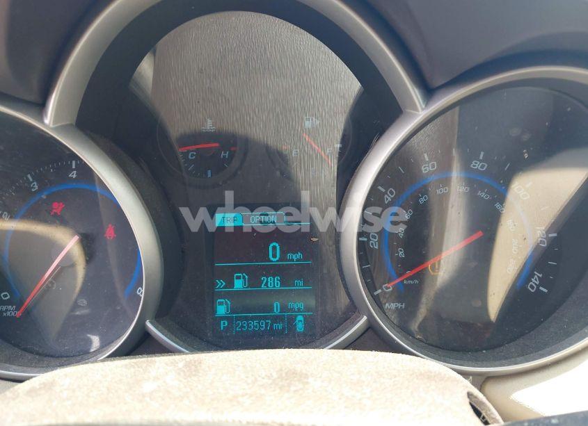 Photo 7 of 2015 Chevrolet Cruze 2LT AUTO (VIN 1G1PE5SB7F7186267)