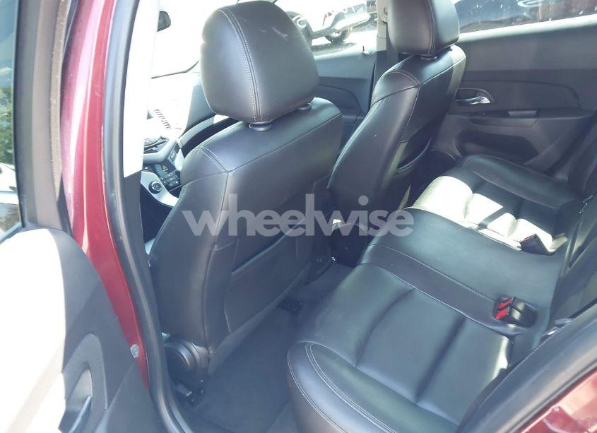 Photo 8 of 2015 Chevrolet Cruze 2LT AUTO (VIN 1G1PE5SB7F7218313)