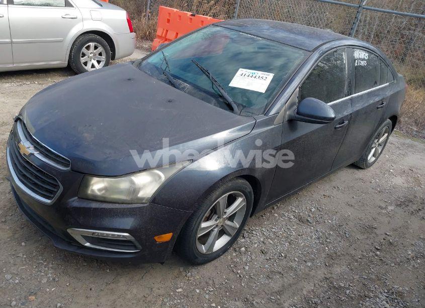 Photo 2 of 2015 Chevrolet Cruze 2LT AUTO (VIN 1G1PE5SB7F7223544)