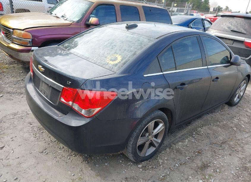 Photo 4 of 2015 Chevrolet Cruze 2LT AUTO (VIN 1G1PE5SB7F7223544)