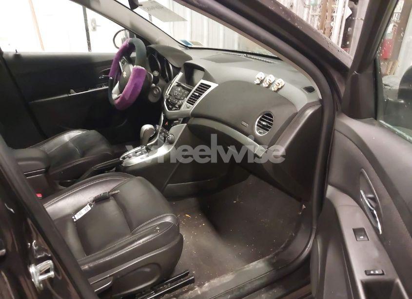 Photo 5 of 2015 Chevrolet Cruze 2LT AUTO (VIN 1G1PE5SB7F7233331)