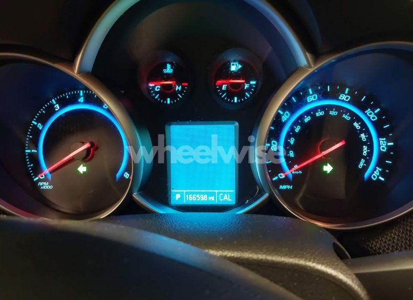 Photo 7 of 2015 Chevrolet Cruze 2LT AUTO (VIN 1G1PE5SB7F7233331)