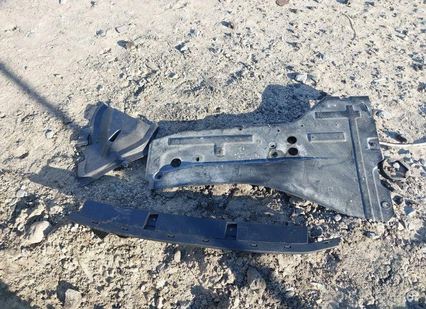 Photo 12 of 2015 Chevrolet Cruze 2LT AUTO (VIN 1G1PE5SB7F7258035)