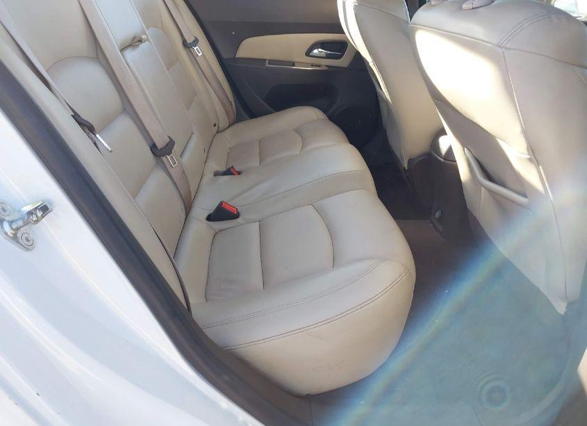 Photo 8 of 2015 Chevrolet Cruze 2LT AUTO (VIN 1G1PE5SB7F7258035)