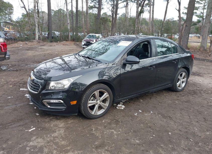 Photo 2 of 2015 Chevrolet Cruze 2LT AUTO (VIN 1G1PE5SB7F7278155)