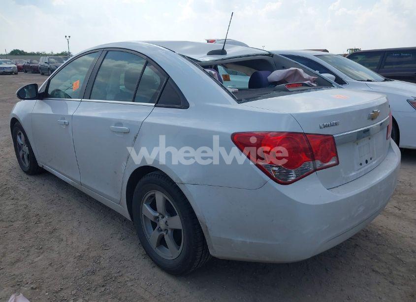 Photo 3 of 2016 Chevrolet Cruze LIMITED 1LT AUTO (VIN 1G1PE5SB7G7104510)