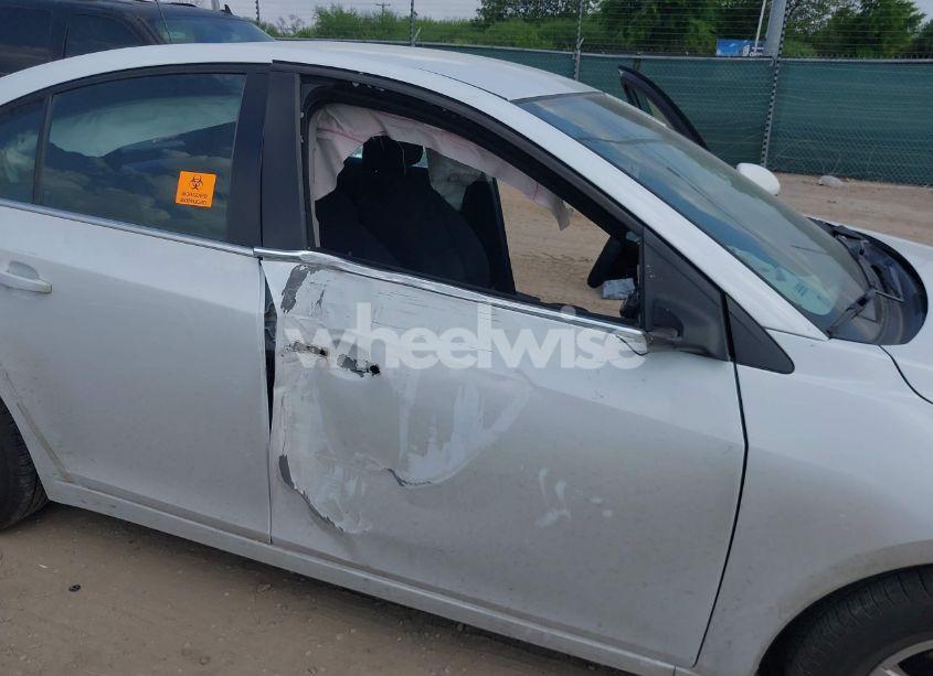 Photo 6 of 2016 Chevrolet Cruze LIMITED 1LT AUTO (VIN 1G1PE5SB7G7104510)