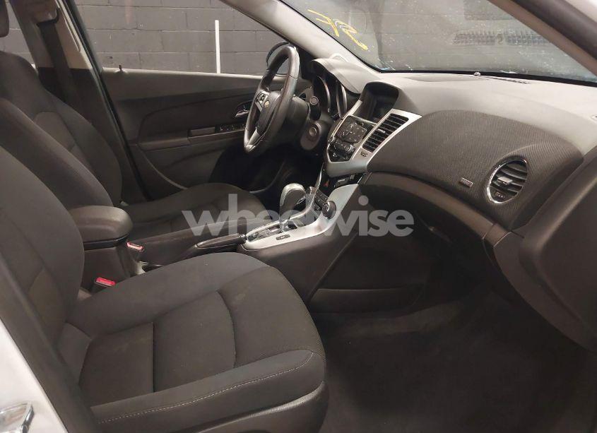 Photo 5 of 2016 Chevrolet Cruze LIMITED 1LT AUTO (VIN 1G1PE5SB7G7123655)