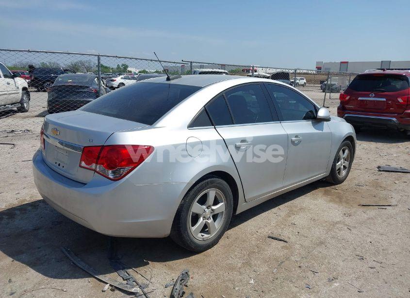 Photo 4 of 2016 Chevrolet Cruze LIMITED 1LT AUTO (VIN 1G1PE5SB7G7147051)