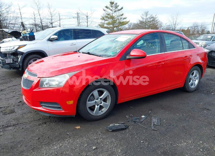 Photo 2 of 2016 Chevrolet Cruze LIMITED 1LT AUTO (VIN 1G1PE5SB7G7182656)