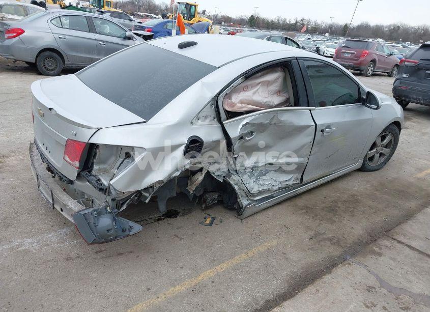 Photo 4 of 2016 Chevrolet Cruze LIMITED 1LT AUTO (VIN 1G1PE5SB7G7196573)