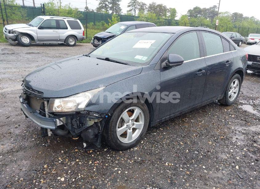Photo 2 of 2016 Chevrolet Cruze LIMITED 1LT AUTO (VIN 1G1PE5SB7G7215610)