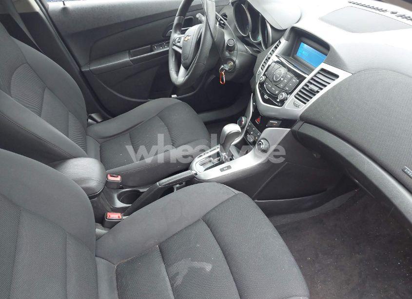 Photo 5 of 2016 Chevrolet Cruze LIMITED 1LT AUTO (VIN 1G1PE5SB7G7215610)