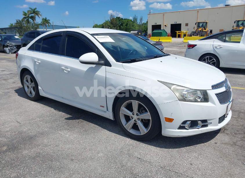 2013 Chevrolet Cruze 2LT AUTO (VIN 1G1PE5SB8D7227521) main photo
