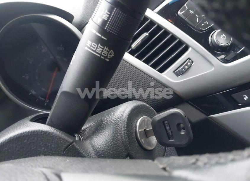 Photo 11 of 2013 Chevrolet Cruze 2LT AUTO (VIN 1G1PE5SB8D7268473)