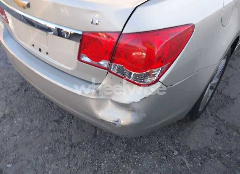 Photo 6 of 2013 Chevrolet Cruze 2LT AUTO (VIN 1G1PE5SB8D7268473)